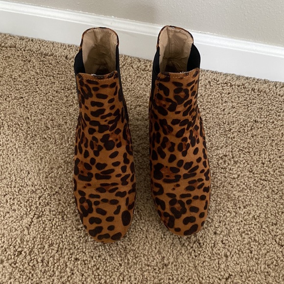 Leopard heeled boots - Picture 4 of 6